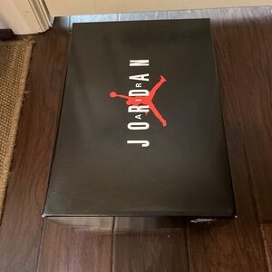 Men’s Jordan 11 low space jam size 11